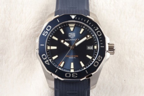 신공장 태그호이어 아쿠아레이서 41MM 러버 블루