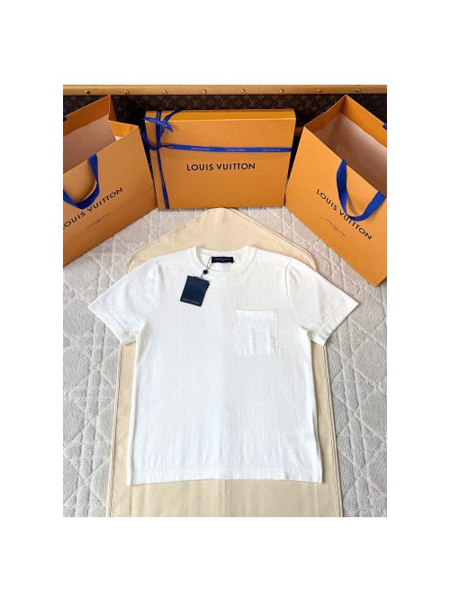 (AR 공장) 루이비통 25SS 프린트 로고 시리즈 반팔
