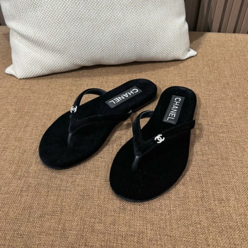 (IU공장) 샤넬 CC로고 벨벳 플립플랍 쪼리(2color)