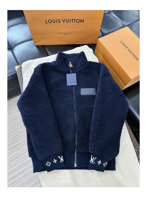 (AR 공장) 루이비통 2024FW 다크 블루 정품 가죽 체스트 로고 테디 코트